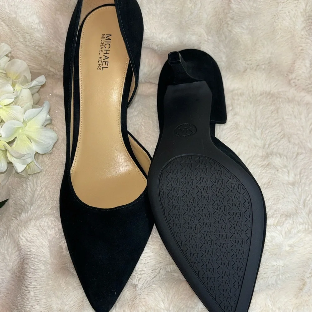 Michael Kors Classic Black Heels size 9